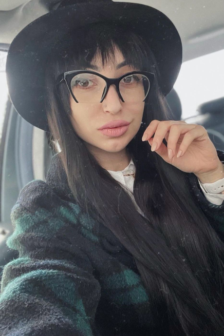 mu3302 Alina 32 y.o.