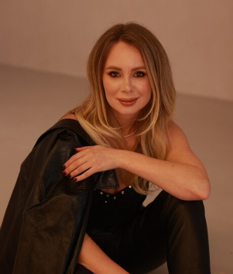 mu3351 Julia 39 y.o.