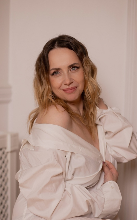 lu3371 Oksana 46 y.o.