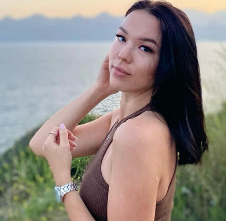 mu3379 Elena 31 y.o.