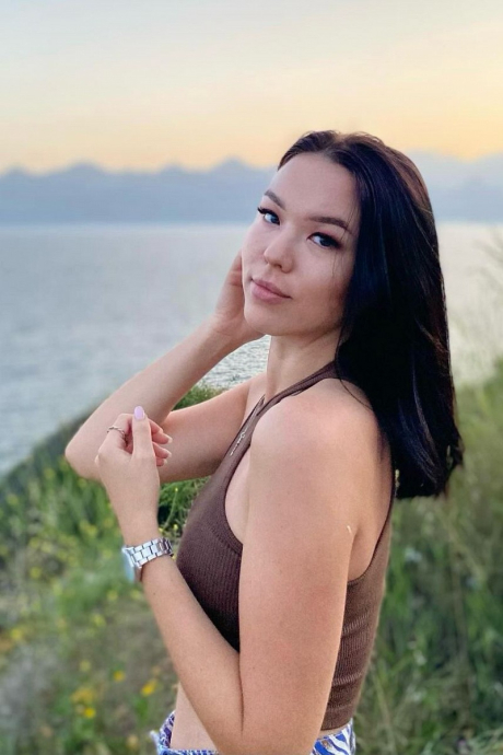 mu3379 Elena 31 y.o.